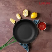 Lava Döküm Yuvarlak Kızartma Tavası Döküm Demir Yekpare Saplı Çap(Ø)24cm.  Yeşil thumbnail 7