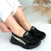 Pabucmarketi Siyah Suni Deri Gold Detaylı Kadın Spor Ayakkabı thumbnail 4