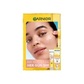 Garnier Günlük Güneş Koruyucu Fluid Yüz Kremi Işıltılı Doku thumbnail 2