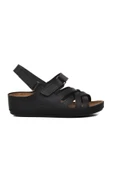 Aspor Siyah Kadın Düz Sandalet thumbnail 1