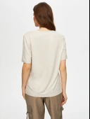 Faik Sönmez Oversize V Yaka Kadın T-Shirt - Rahat ve Şık thumbnail 6