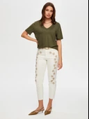 Faik Sönmez Oversize V Yaka Kadın T-Shirt - Rahat ve Şık thumbnail 2