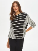 Faik Sönmez Minimalist Çizgili Oversize Uzun Kol Tişört - Günlük Şıklık - 1