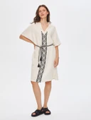 Faik Sönmez Nakışlı Oversize V Yaka Midi Günlük Elbise thumbnail 1