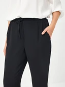 Faik Sönmez Minimalist Bel Bağlamalı Kadın Midi Pantolon - Günlük Şıklık thumbnail 9