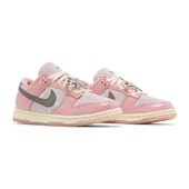 Nike Dunk Low LX Barbie thumbnail 2