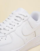 Nike Air Force 1 07 Triple White thumbnail 7