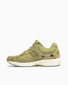 New Balance 2002R x Bryant Giles What Now - 3