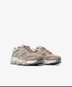 New Balance 9060 Mushroom - 4