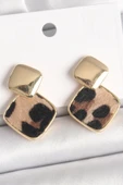 Pirinç Gold Renk Sallant Kare Leopar Desen Model Kadın Küpe - TJ-BKP10341 - 1