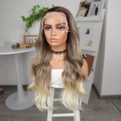 Bebek Kumralı Platin Ombre  ve Röfleli Fiber Sentetik Geniş Dalgalı Tül Peruk thumbnail 4