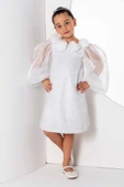 Kız Çocuk Yakası Boydan Gül Broş Detaylı Bilekleri ve Üzeri Pullu Karpuz Kollu Beyaz Elbise thumbnail 2