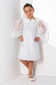 Kız Çocuk Yakası Boydan Gül Broş Detaylı Bilekleri ve Üzeri Pullu Karpuz Kollu Beyaz Elbise thumbnail 6