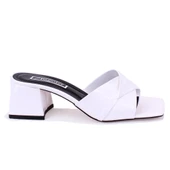 Dagoster DZA07-9321060 Beyaz Rugan Klasik Topuklu Kadın Terlik - 2