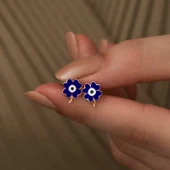 925 Ayar Gümüş Fosforlu Lacivert Yonca Küpe thumbnail 3