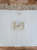 Lenaca Yenidoğan Beyaz Wool Yün Kumaş Taç Nakışlı Trilüks Kundak Bebek Battaniyesi thumbnail 4