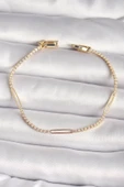 Pirinç Gold Renk Su Yolu Zirkon Taşlı Kadın Bileklik - TJ-BB6623 - 1