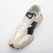 New Balance 327 Moonbeam Outerspace Womens - 4