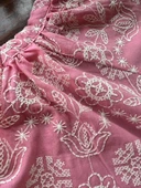 Çiçek Desenli Nakışlı Pembe Takım (2'li) – Bluz ve Şort thumbnail 4