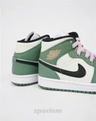 Nike Air Jordan 1 Mid Dutch Green thumbnail 2