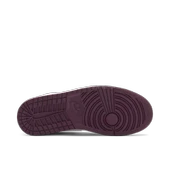 Nike Air Jordan 1 Retro High OG Bordeaux thumbnail 3