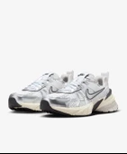 Nike V2K Run Summit White Metallic Silver Womens thumbnail 3