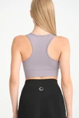 Kadın Gri Renk Pedli Destekleyici Toparlayıcı Fermuarlı Crop Sporcu Atleti thumbnail 2