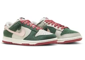 Nike Dunk Low SE All Petals United thumbnail 8