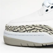 Nike Air Jordan Retro 3 UNC thumbnail 6