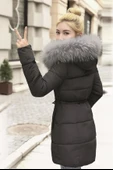 Kışlık Orta Boy Kürklü Kapüşonlu Su Geçirmez Kadın Şişme Mont thumbnail 3