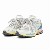 New Balance 1906U Lunar New Year thumbnail 4