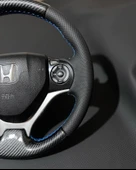 Honda Civic FB7 Araca Özel Direksiyon Kılıfı (Kristal Karbon Soft Nokta Mavi İpli) thumbnail 3