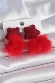 Kırmızı Renk Tüylü Yıldız Ponpon Model Kadın Küpe - 1