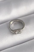 316L Çelik Gümüş Renk Kare Zirkon Taşlı Tragus Piercing - 1
