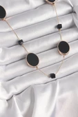 Pirinç Gold Renk Siyah Renk Oval Siyah Küp Detay Kadın Kolye - 1