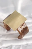 Kahverengi Mermer Desen Akrilik Plastik Gold Kare Plaka Model Vintage Kadın Bilezik thumbnail 1