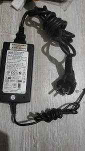 19 volt 3.12 amper kuvvetli kaliteli adaptör akü şarjına uygun ikinci el - 3