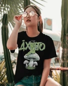 Yeşil Grunge Melek ve Mantar Baskılı Kadın Tişört  Asi ve Şık Stil - 1