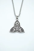 Triquetra Gümüş Kaplama Örme Zincir Kolye thumbnail 1