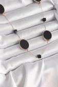 Pirinç Gold Renk Siyah Renk Oval Siyah Küp Detay Kadın Kolye - TJ-BKO9625 - 1