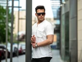 V Yaka Cep Detaylı Fit Gömlek - Beyaz thumbnail 5