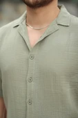 Yarım Oversize Apaş Yaka Kısa Kol Müslin Kumaş Erkek Gömlek - Haki thumbnail 2