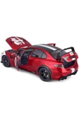 Alfa Romeo Giulia GTAm 1:18 Ölçek Model: Detaylarda Yarış Ruhu! - 8