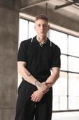 Yakası Şeritli Viskon Polo Yaka Triko Erkek T-Shirt - Siyah - 1