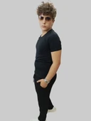 Erkek Basıc Düz V Yaka Siyah Tişört thumbnail 6