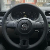 DİKİŞLİ DİREKSİYON KILIFI SİYAH DERİ SİYAH DİKİŞLİ VOLKSWAGEN POLO İÇİN thumbnail 1