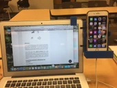Byr3D Macbook'lar İçin Telefon Tutucu T2919997 Sadece Plastik Aparattır - 1