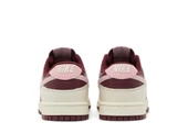 Nike Dunk Low X Retro PRM Valentines Day (2023) thumbnail 3