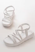 Beyaz Lastikli Kadın Sandalet - 4