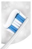 COLGATE Optic White Parıldayan Beyazlık Beyazlatıcı Diş Macunu 75 ml - 3